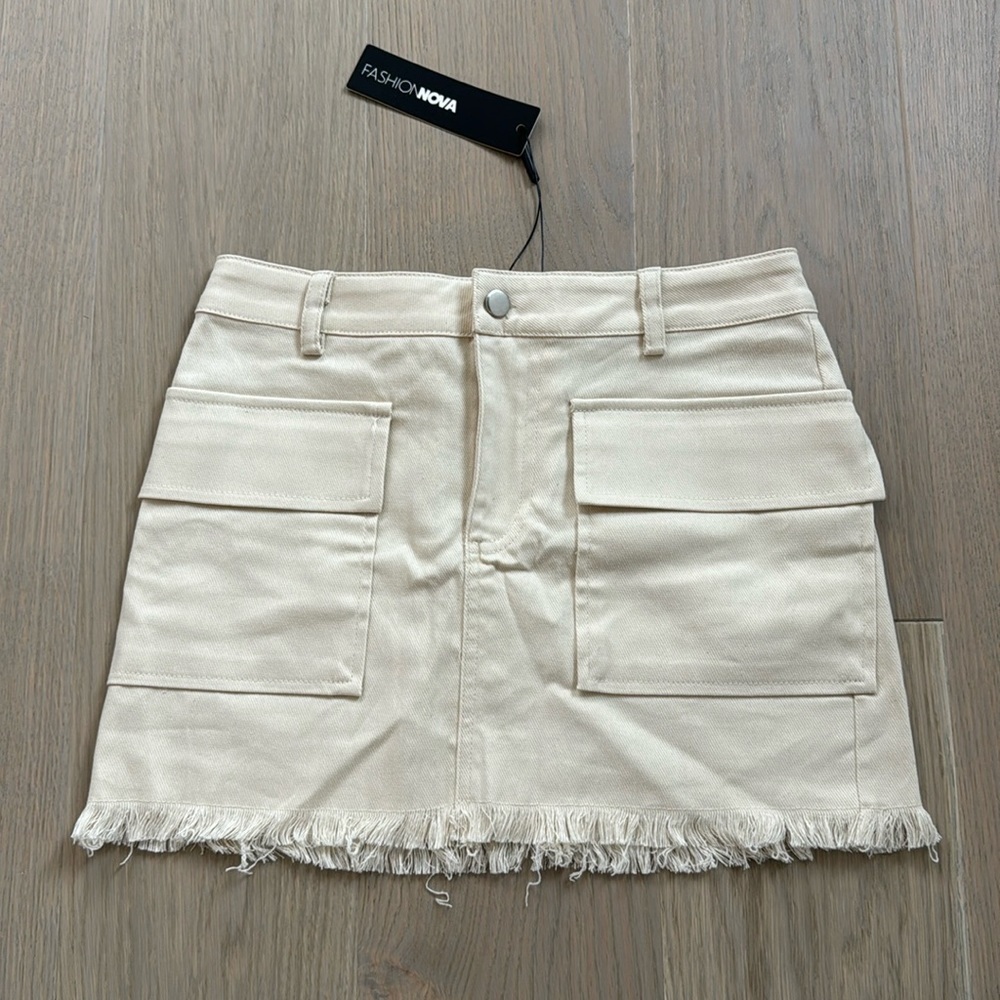 Fashion Nova Sara Cargo Micro Mini Skirt Cream Size XS